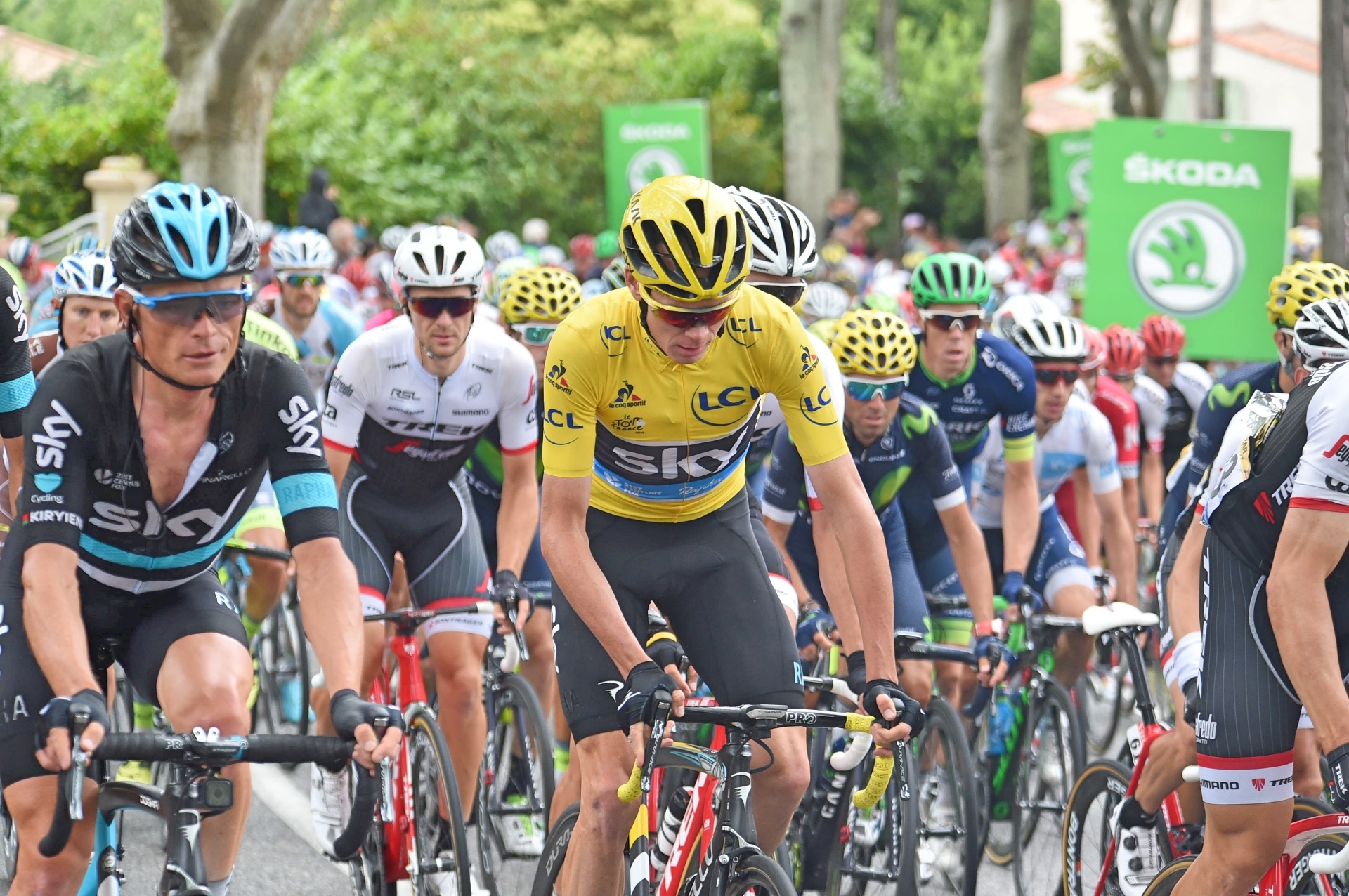 Chris Froome, yellow jersey, Team Sky, peloton, Tour de France, 2016, stage ten, pic - Sirotti