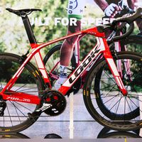 LOOK 795 Aerolight RS aero road bike (Pic: George Scott/Factory Media)