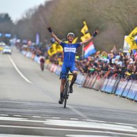 Niki Terpstra, QuickStep Floors, Tour of Flanders, 2018, salute, pic - Sirotti