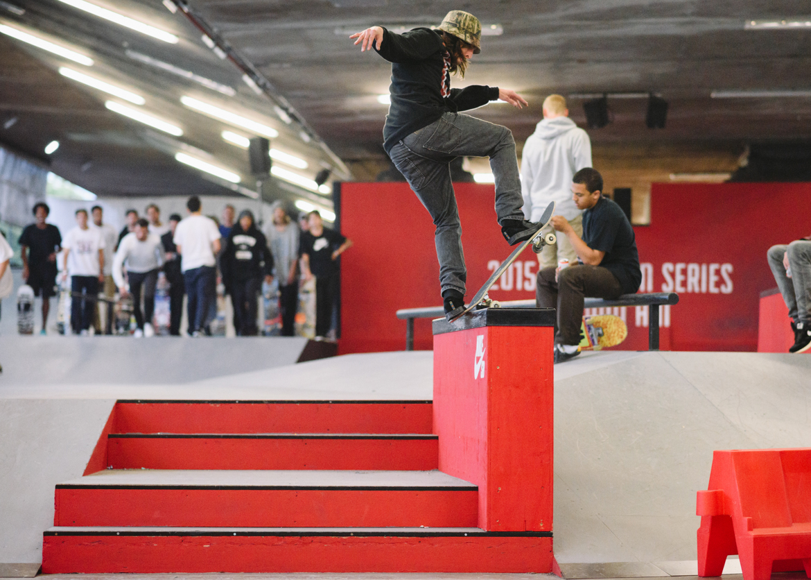 Ben Grove - frontside bluntslide