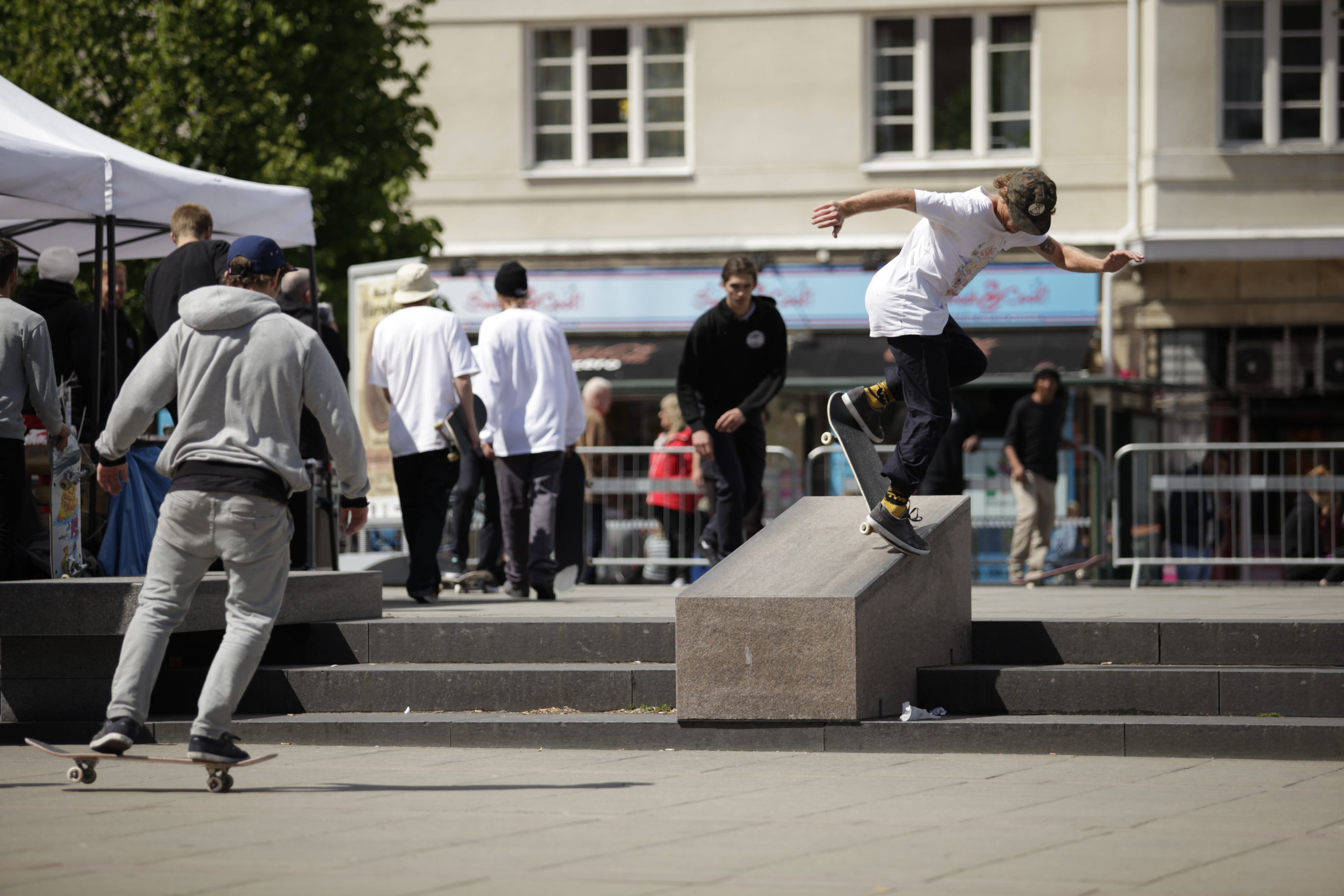 Barney Page - backside nosebluntslide