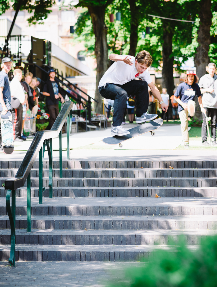 Yoshi Tanenbaum - 360 flip