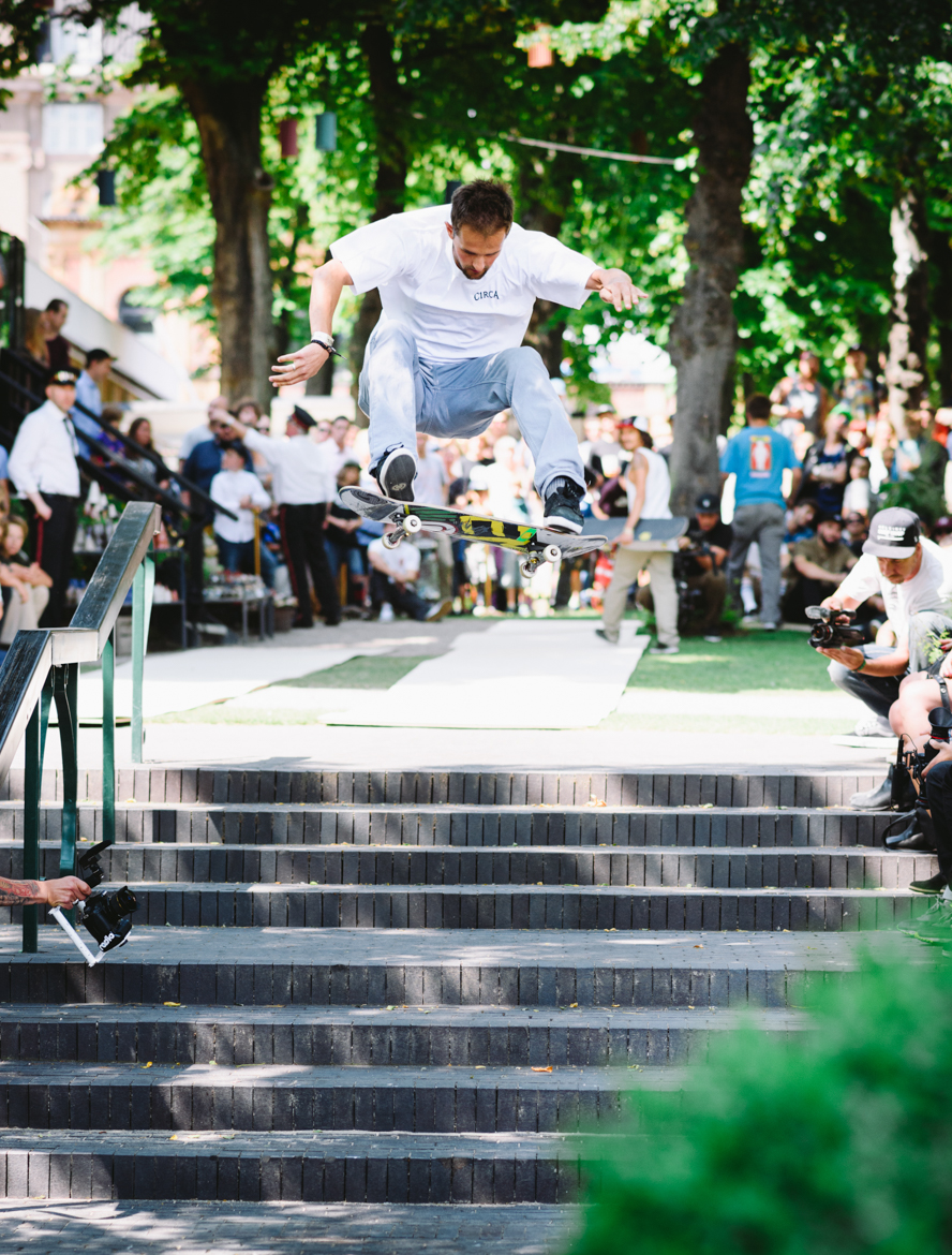 Alex Mizurov - frontside flip