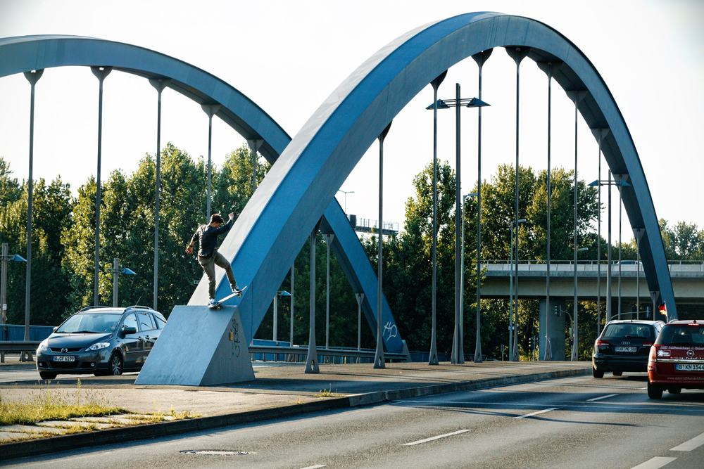 Will Golding - pivot fakie