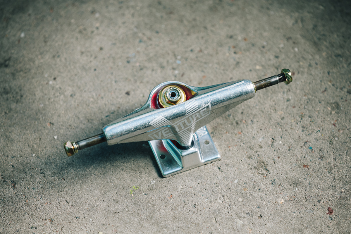 Venture - Skateboard Truck Review - V Hollow Light P...