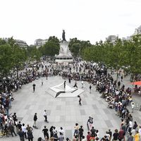 République Gets Stoned with Volcom Republique Paris Skate Event Volcom volcomrepublique46