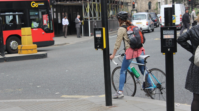 traffic lights stationary safety