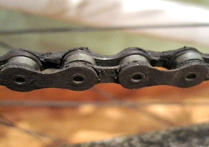 dirty bicycle chain