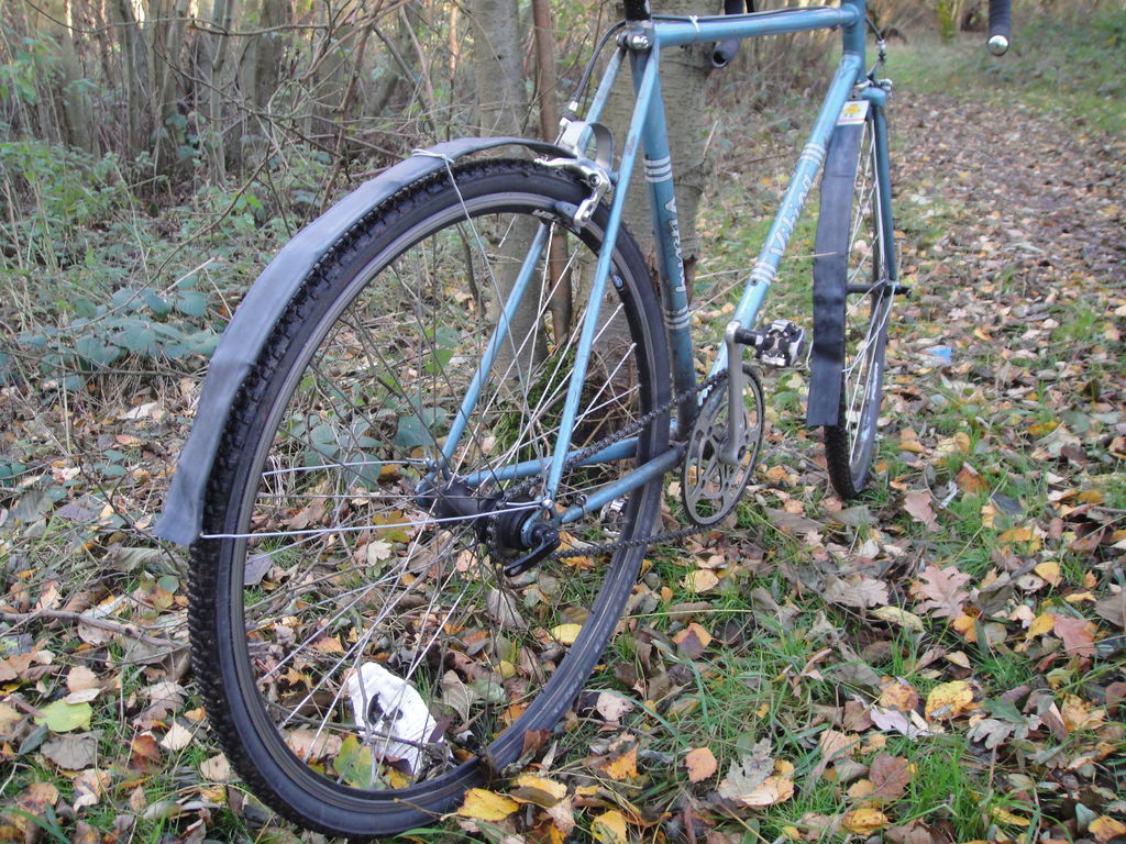 recycle inner tube fender