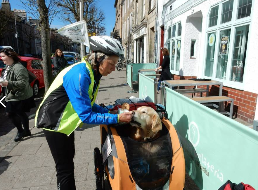 maggie and oscar bike ride