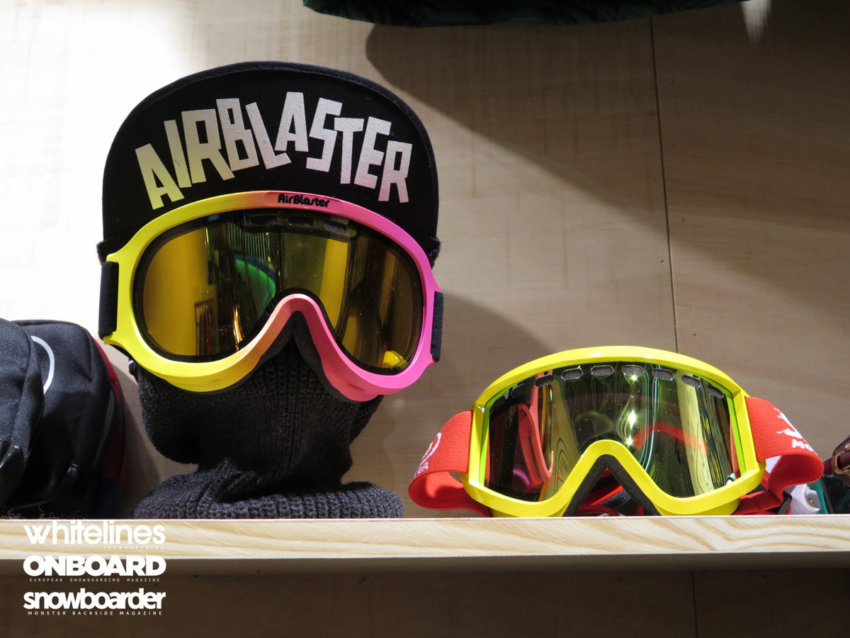 Airblaster 2016 2017 Preview ISPO 2016 Whiteline