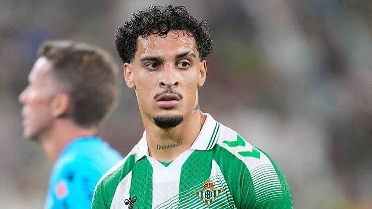 Antony entra en la convocatoria del Betis tras el robo en su domicilio