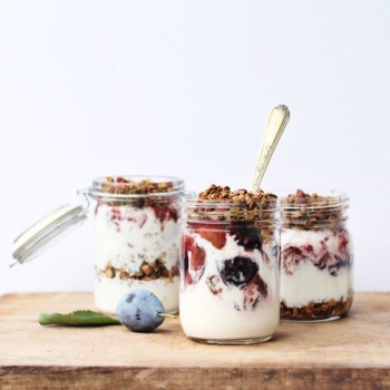 recipe for Honey and Yogurt Plum Parfait