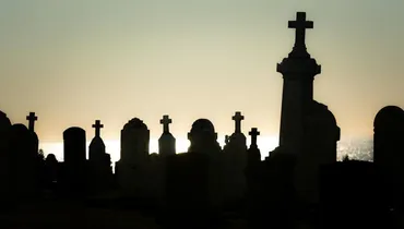 Should We Consult with Dead Ancestors?