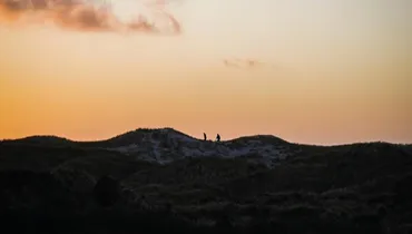 I Feel Called to Missions — Should I Date Someone Who Doesn’t?