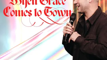 When Grace Comes to Town - Brad Jones