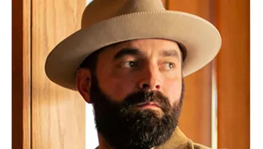 Episode 1021: Drew Holcomb