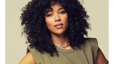 Episode 925: Alexandra Shipp and Robin De Jesus