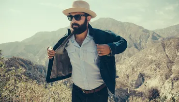 Drew Holcomb
