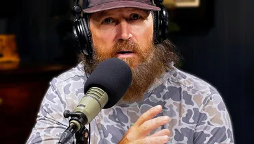 Ep 1392 | Jase Accidentally Breaks Up a Couple, Then Doubles Down on His Advice