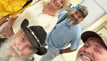 Ep 1431 | Uncle Si’s Oxygen Machine Causes an Airline Crisis & Jase Pays the Price for Helping
