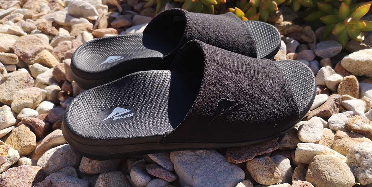 Womens black sliders