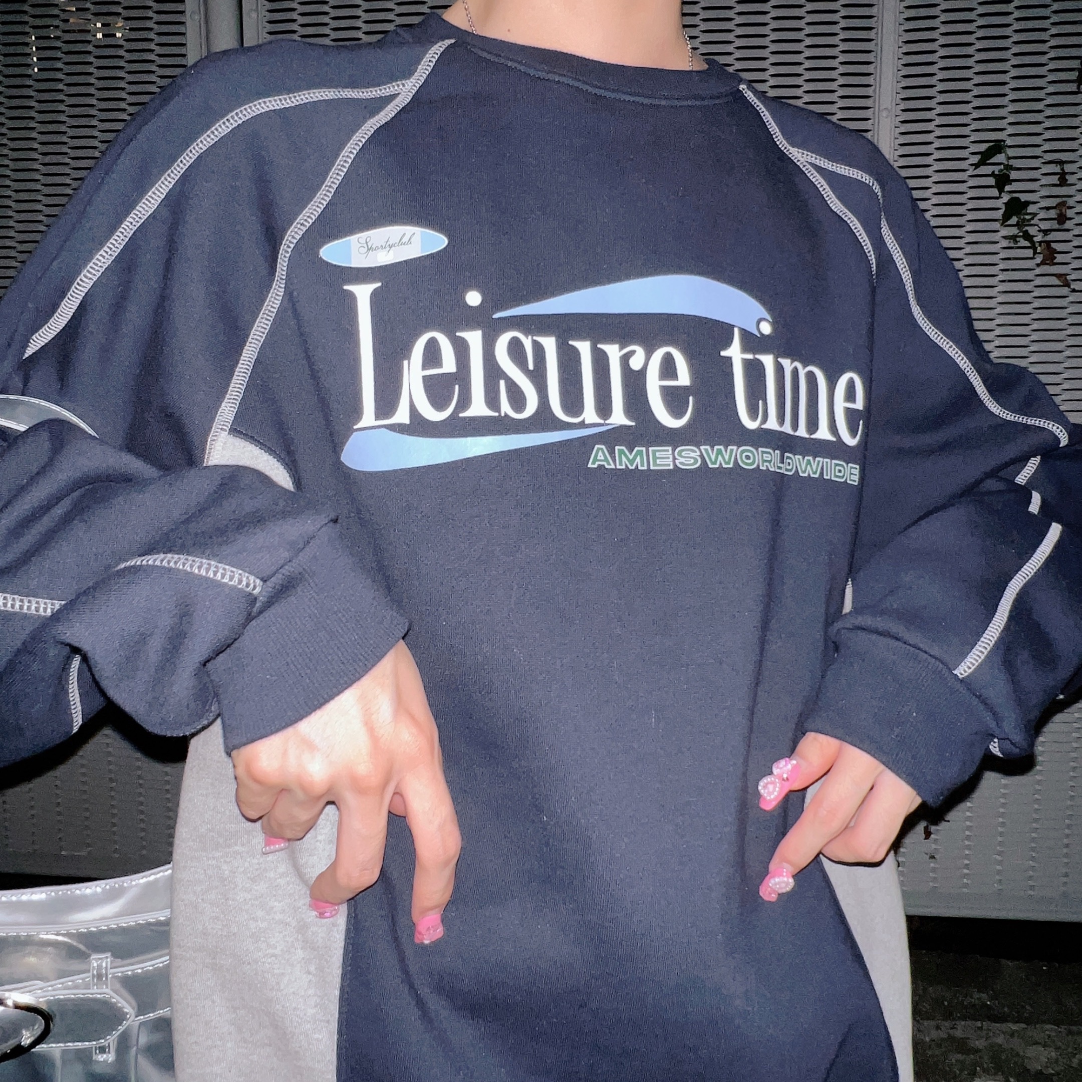 レジャータイムロゴスウェットシャツ / LEISURE TIME LOGO SWEATSHIRT