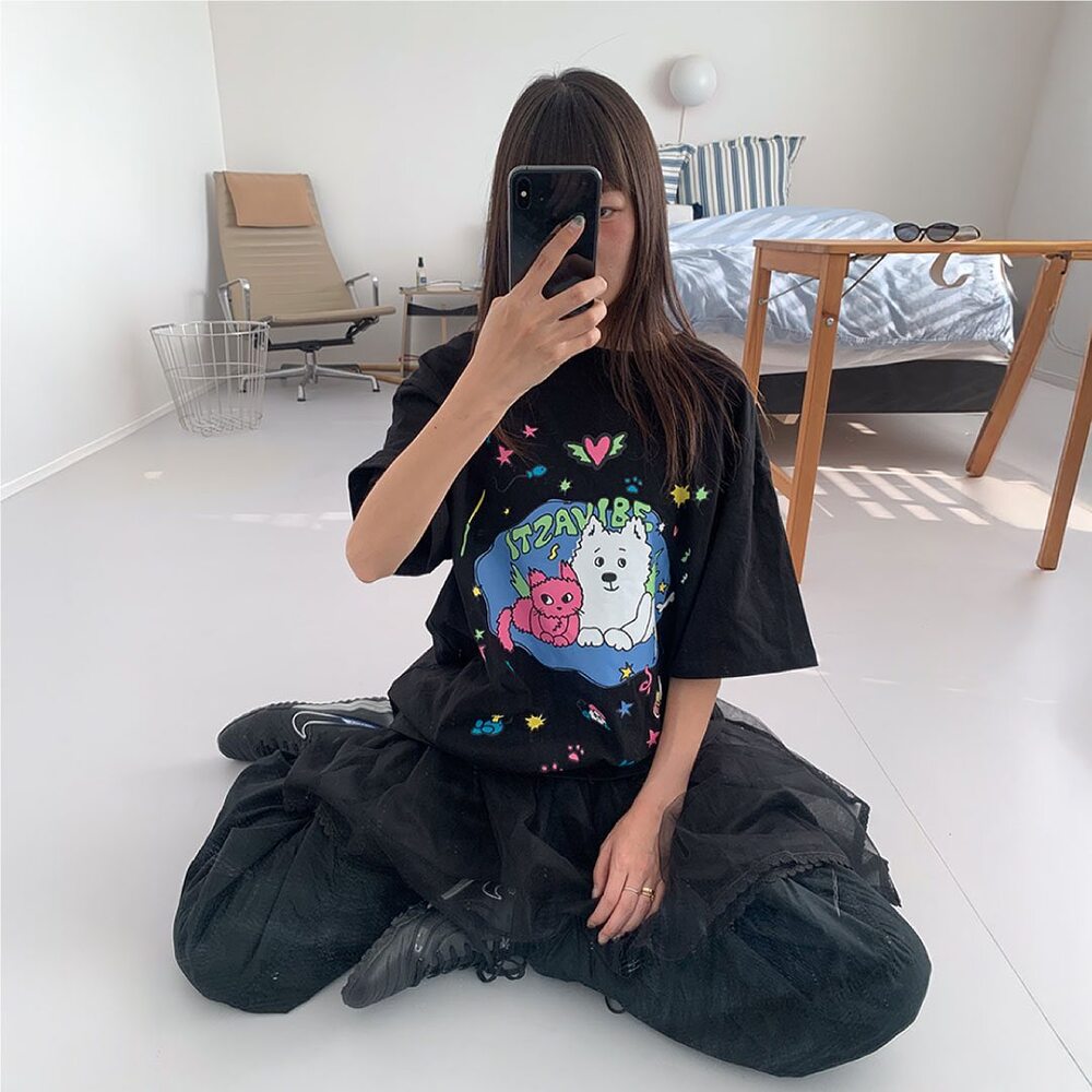 【ITZAVIBE】★人気★ノーカラーシャドウキャットTシャツ ノーカラーシャドーキャット - ITZAVIBE | 60% - アジア