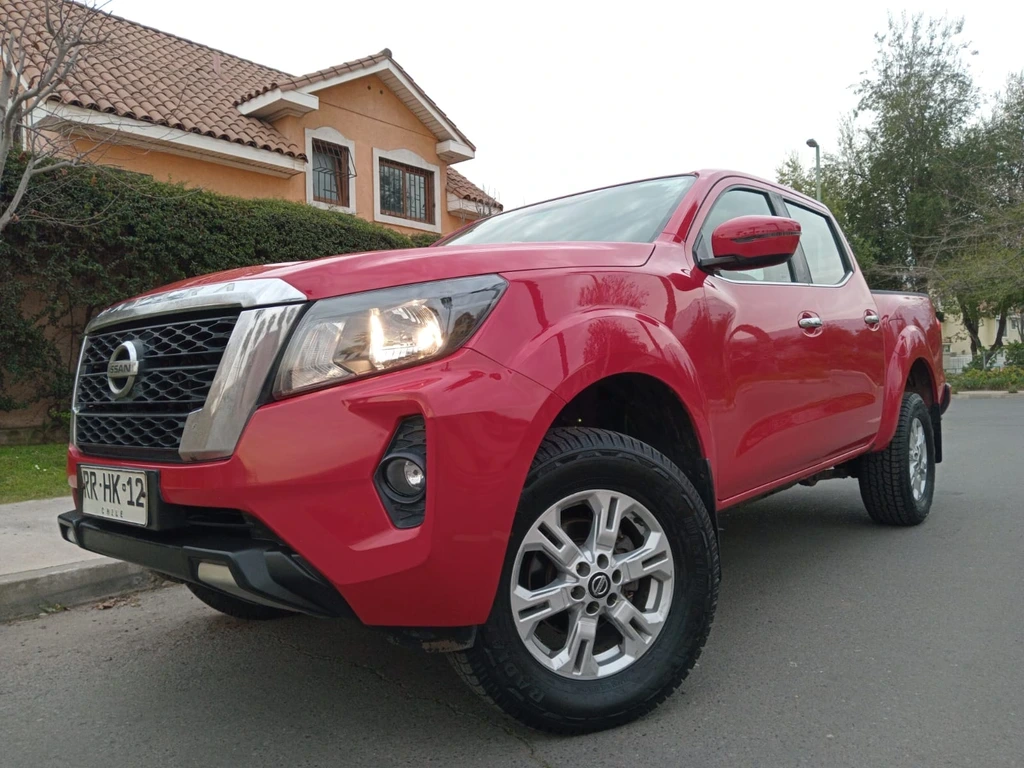 NISSAN NAVARA