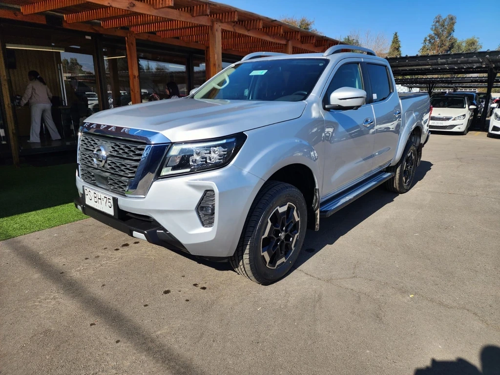 NISSAN NAVARA