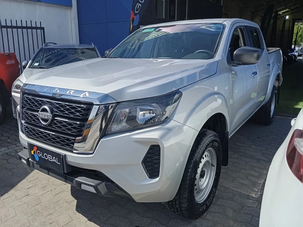 NISSAN NAVARA