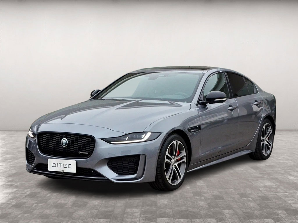 JAGUAR XE