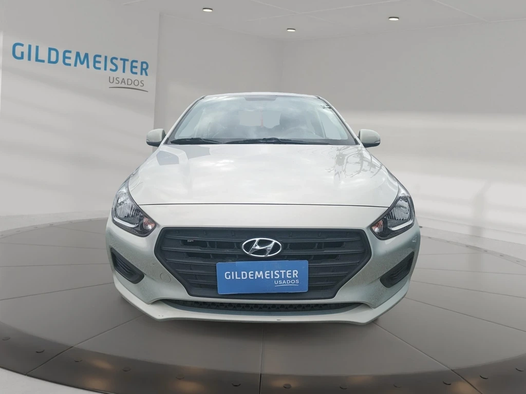 HYUNDAI VERNA