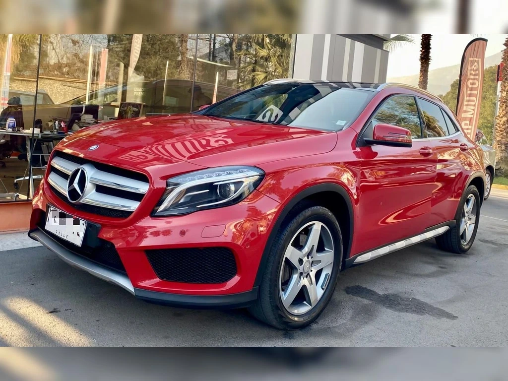 MERCEDES-BENZ GLA 220 D