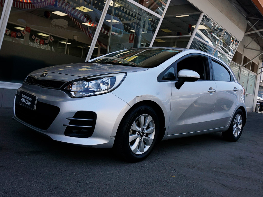 KIA RIO 5