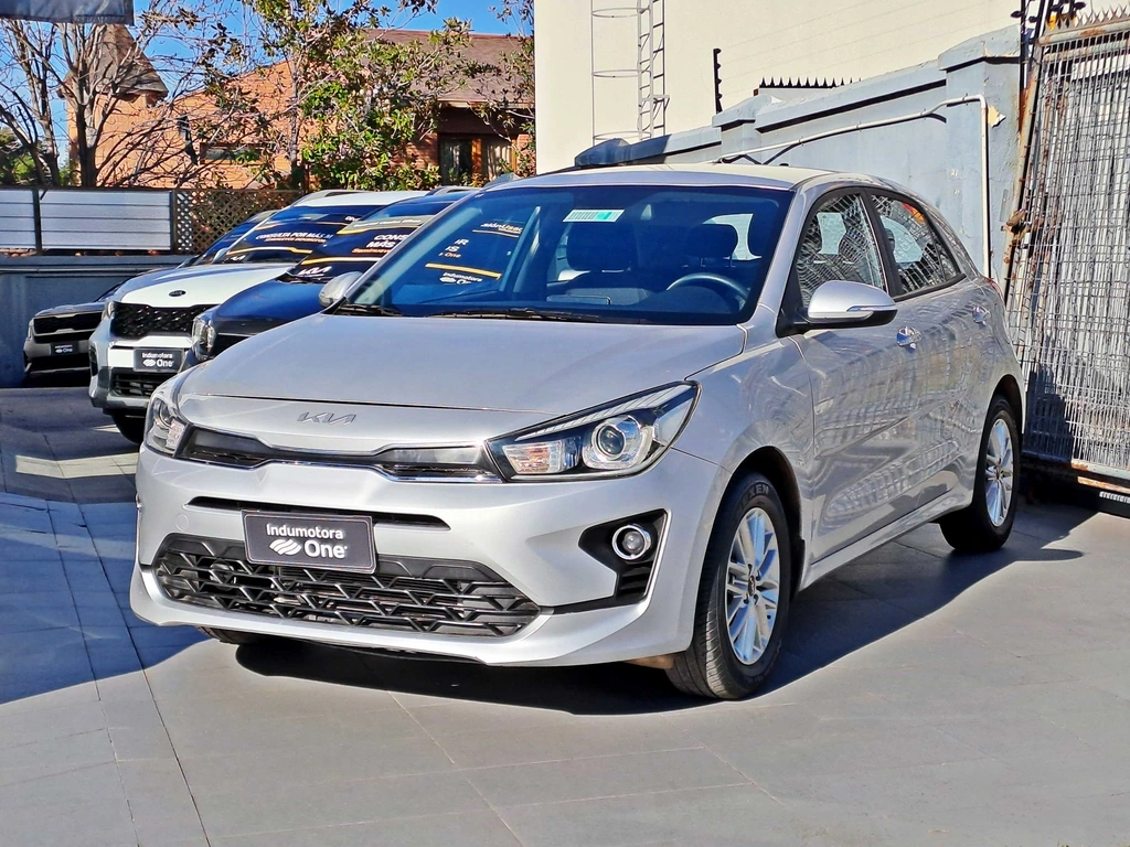 KIA RIO 5