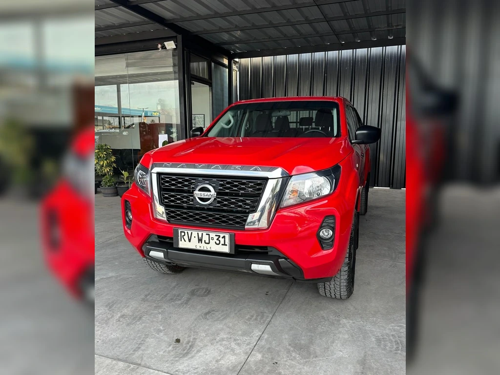 NISSAN NAVARA