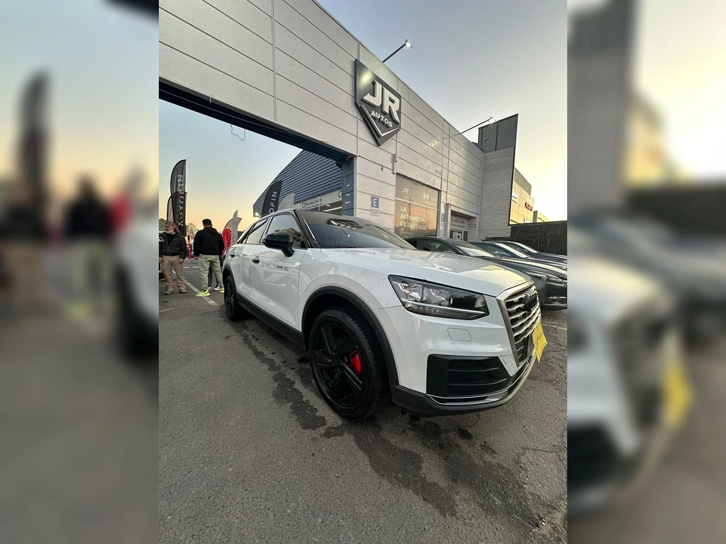 AUDI Q2