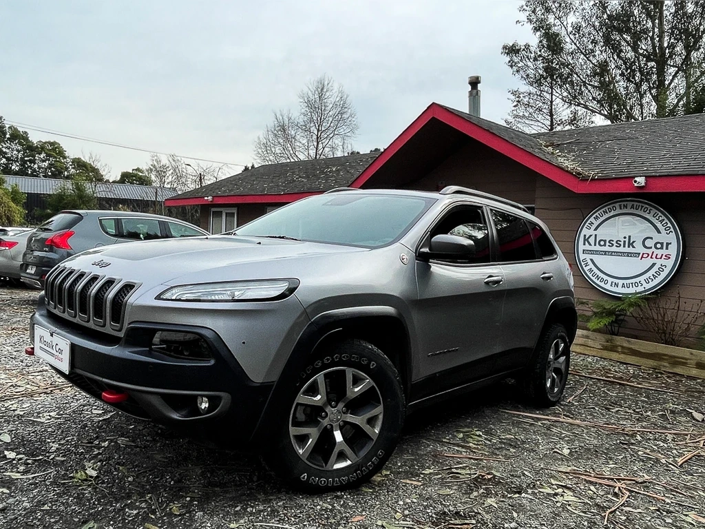 JEEP CHEROKEE