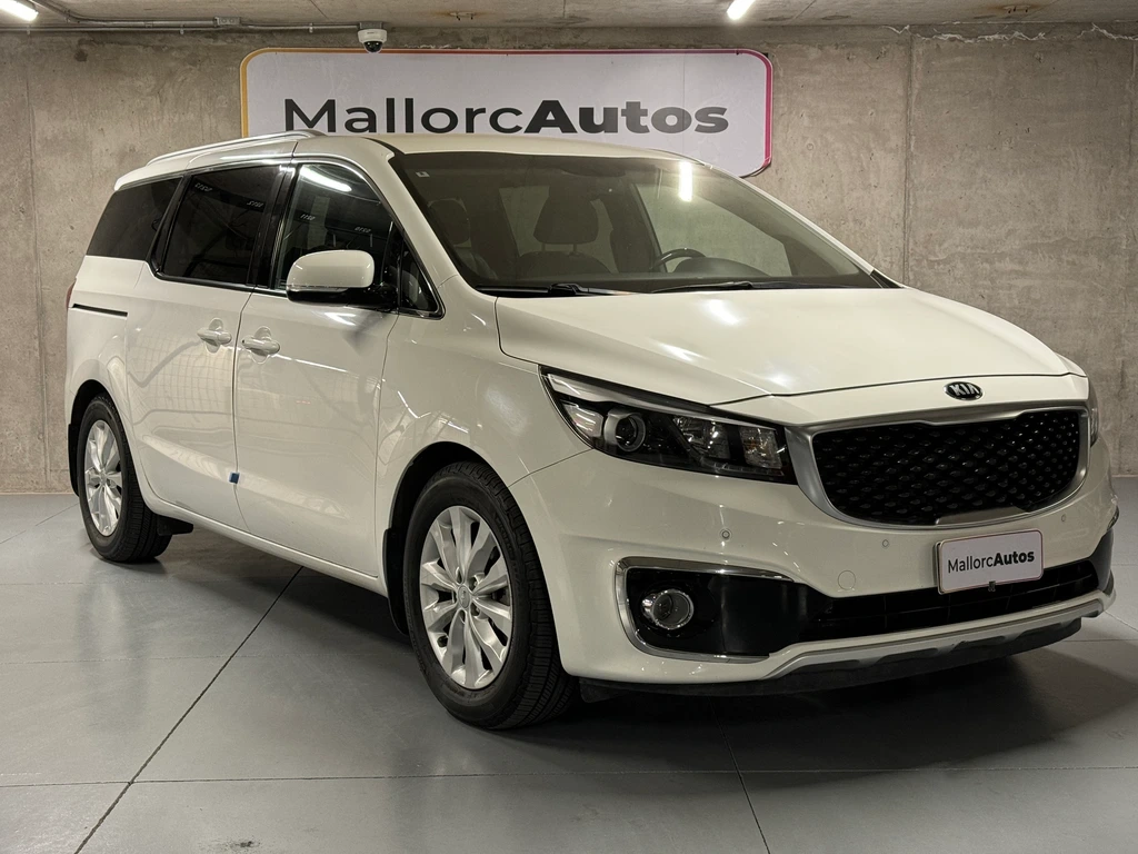 KIA GRAND CARNIVAL