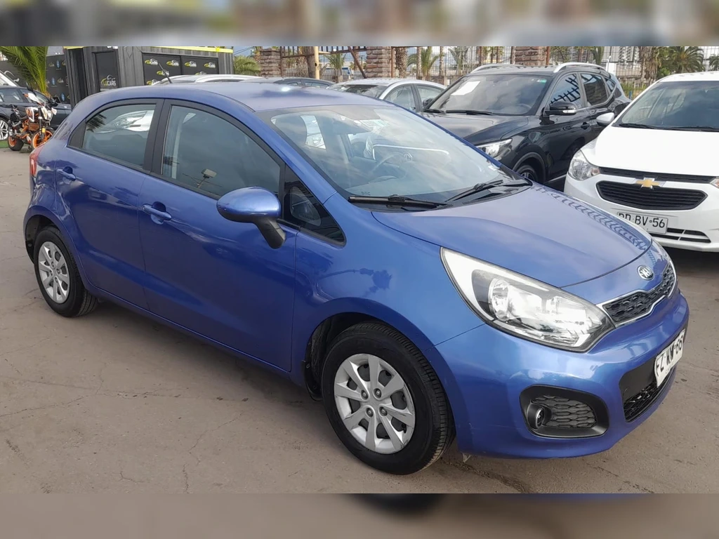 KIA RIO 5