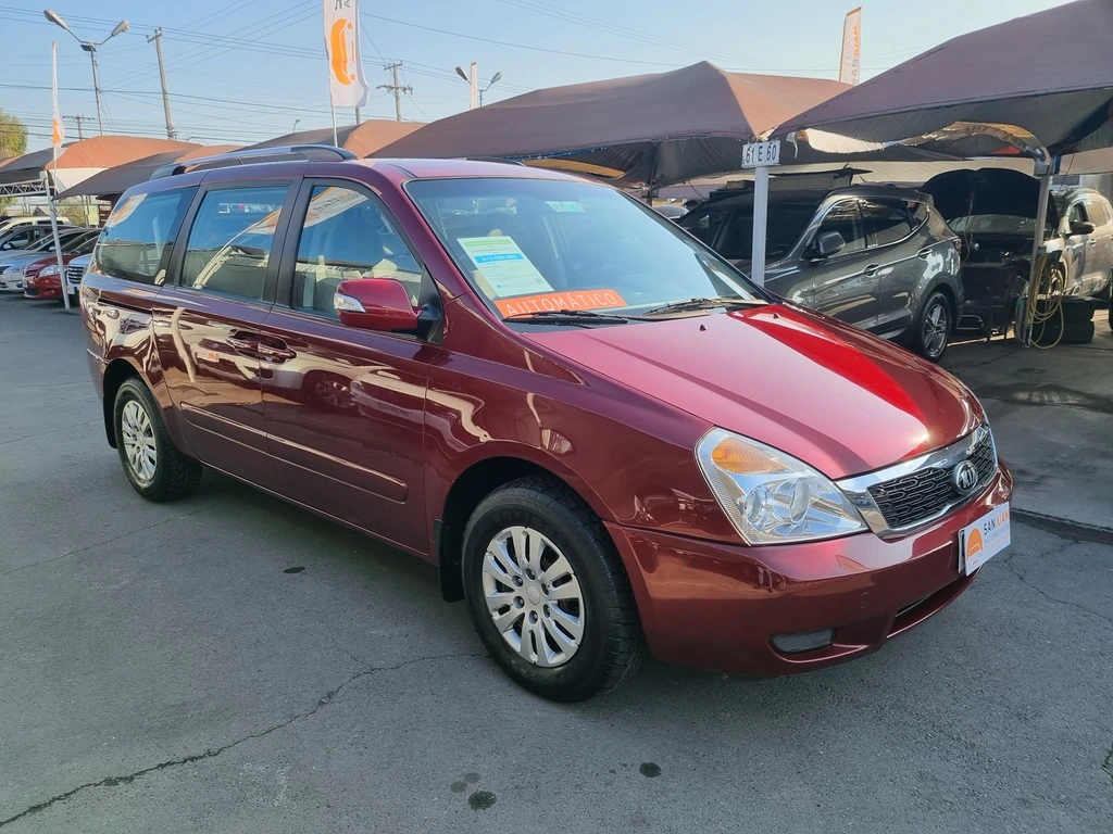 KIA GRAND CARNIVAL