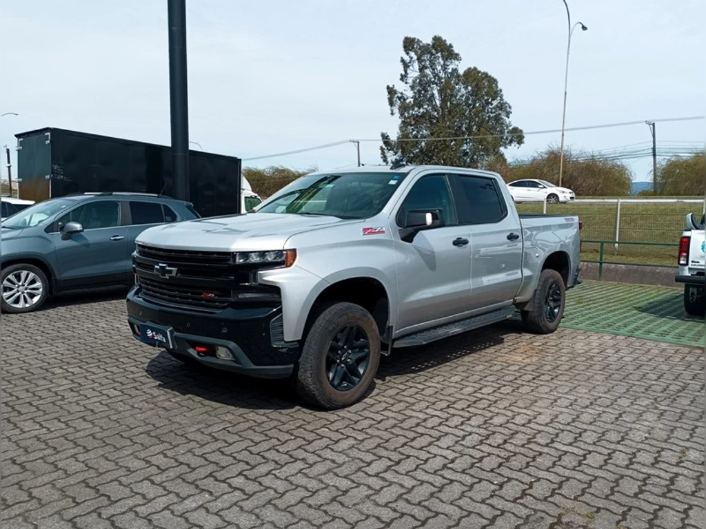 CHEVROLET SILVERADO