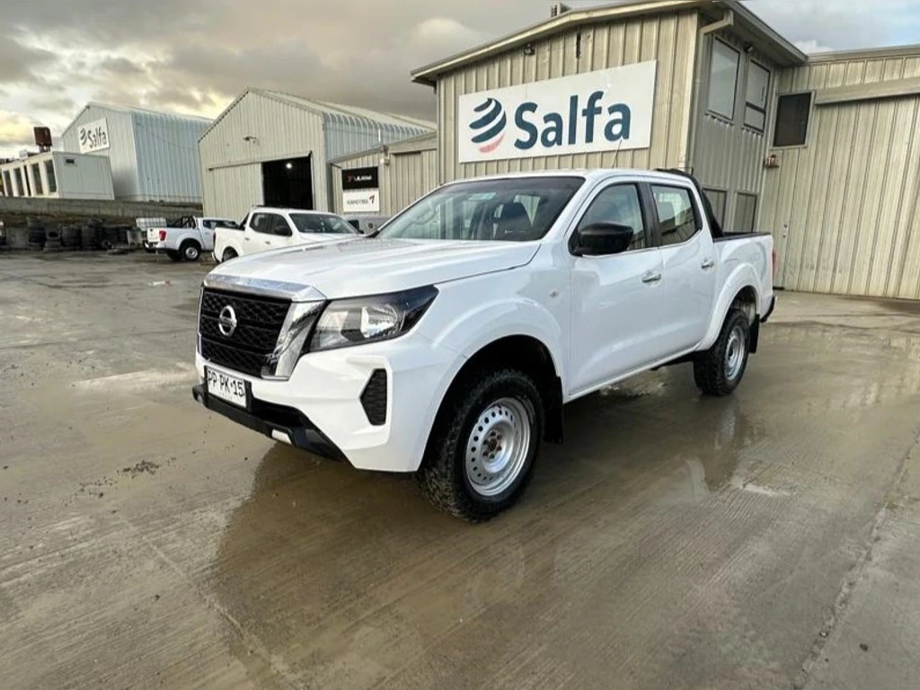 NISSAN NAVARA