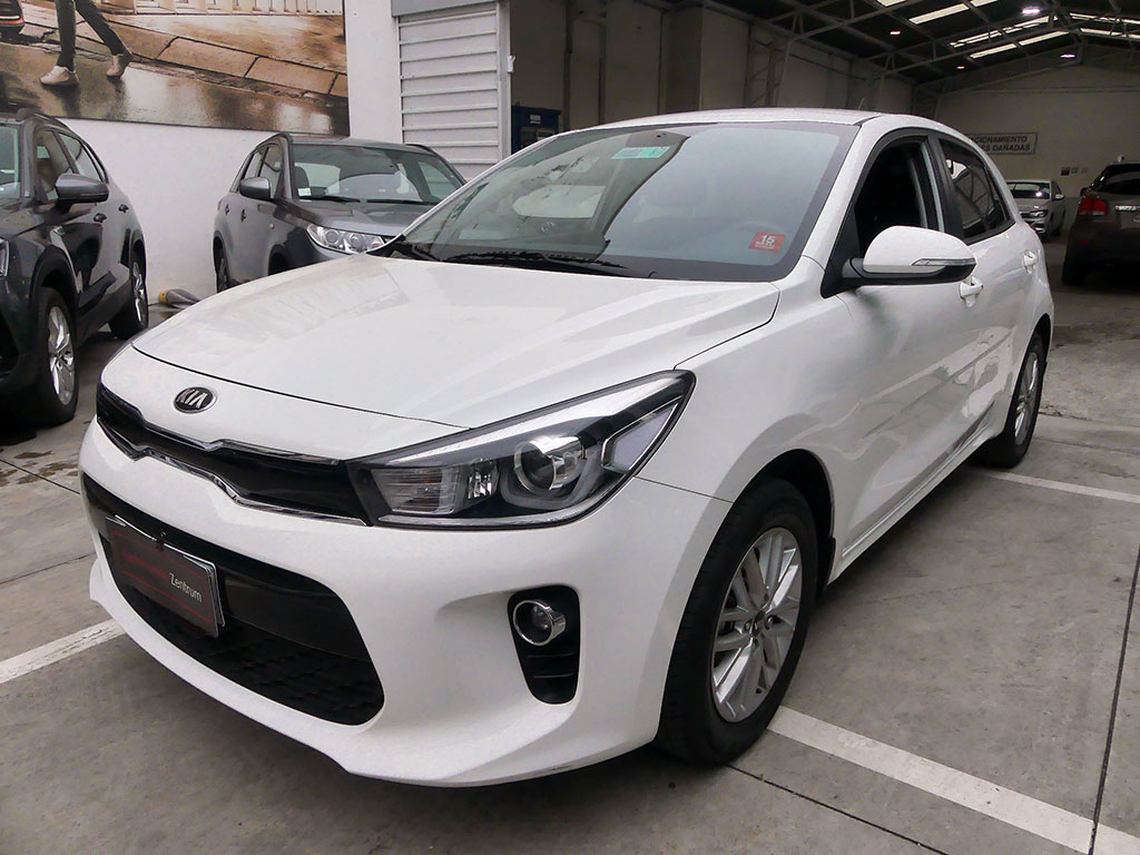 KIA RIO 5