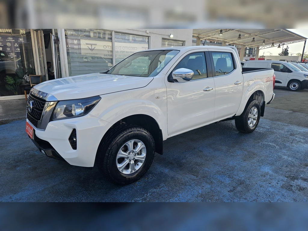 NISSAN NAVARA