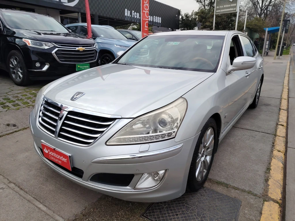 HYUNDAI EQUUS