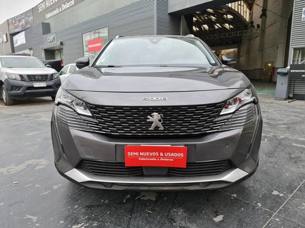 PEUGEOT 5008