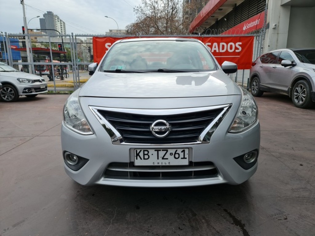 NISSAN VERSA