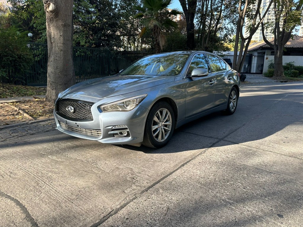 INFINITI Q50